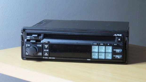 Alpine 7800F retro cd rdi autrdi - hibs