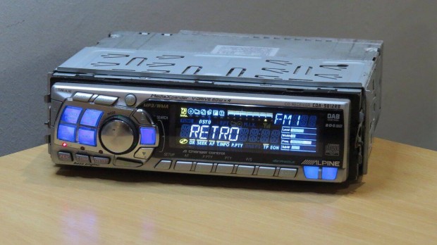 Alpine CDA-9812RB cd mp3 rdi fejegysg