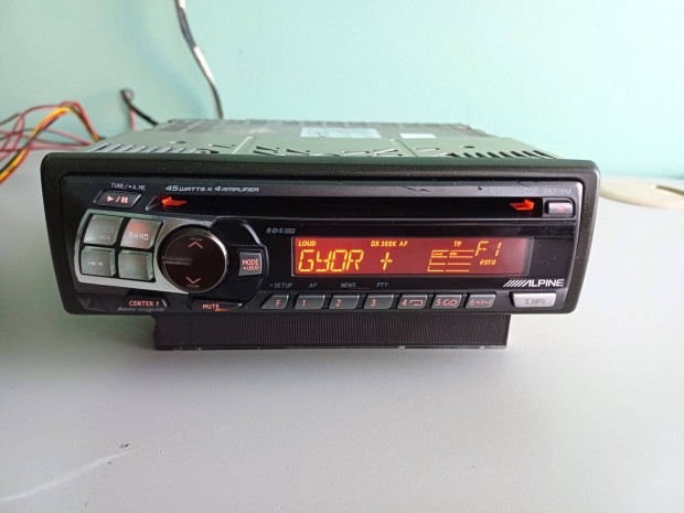 Alpine CDE-9821RM retro audio cd-s 445W-os autrdi