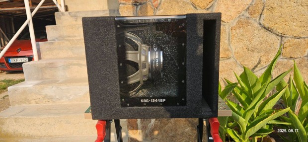 Alpine Sbg-1244BP mélyláda 800 watt