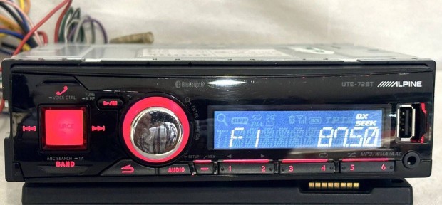 Alpine Ute-72BT 1din auts Bluetoothos fejegysg, kivll llapotban