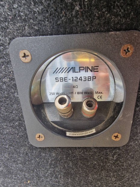 Alpine autós mélyláda subwoofer