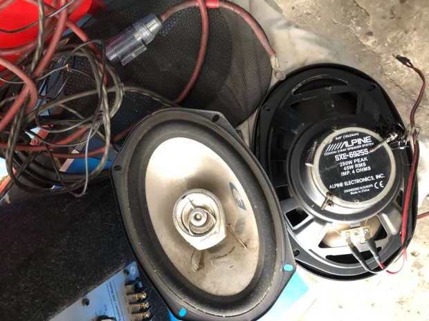 Alpine hangsz�r�