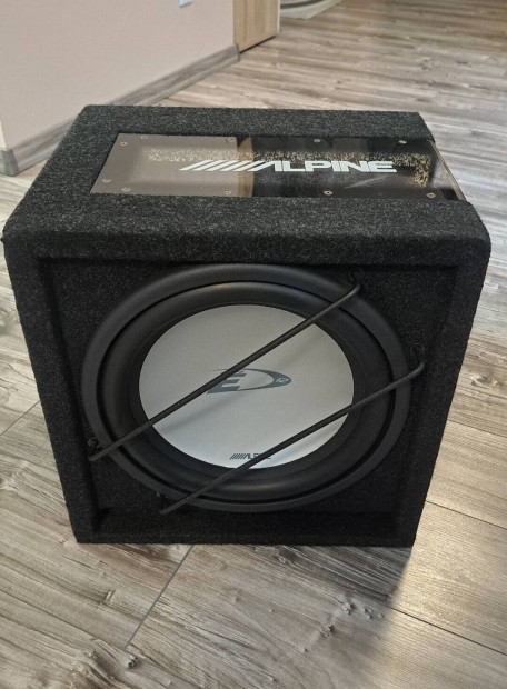 Alpine mélyláda subwoofer