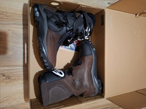 Alpinestar vzll motoros csizma elad 