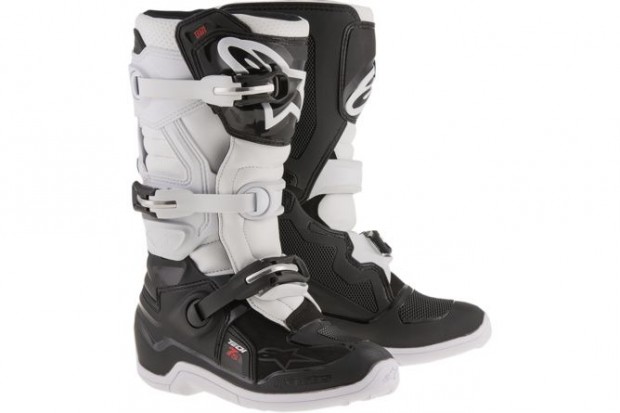 Alpinestars Tech 7S fekete/fehr csizma 40,5