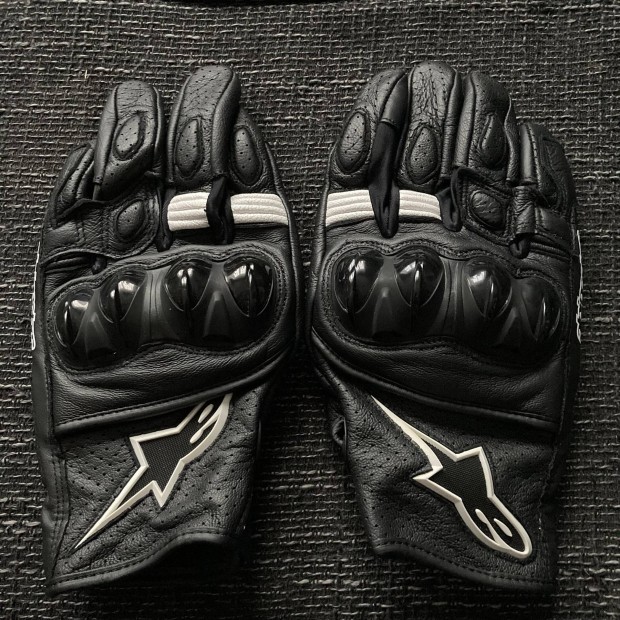 Alpinestars motoros b�rkeszty� L-es 