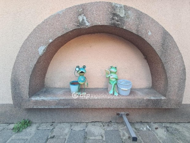 Als�n�medii 177 nm-es h�z elad�