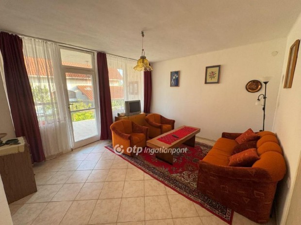 Als��rsi 40 nm-es h�z elad�