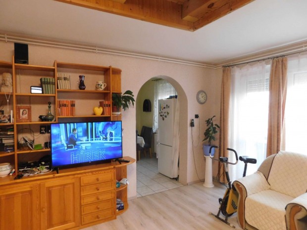 Als�p�hokon 2 gener�ci�s csal�di h�z elad�