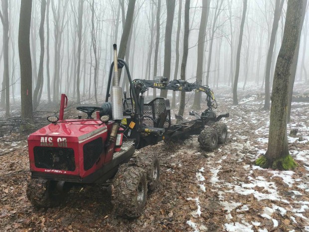 Alstor 821 8x8 kik�zel�t�g�p elad� 56000 �� Megk�m�lt �llapot