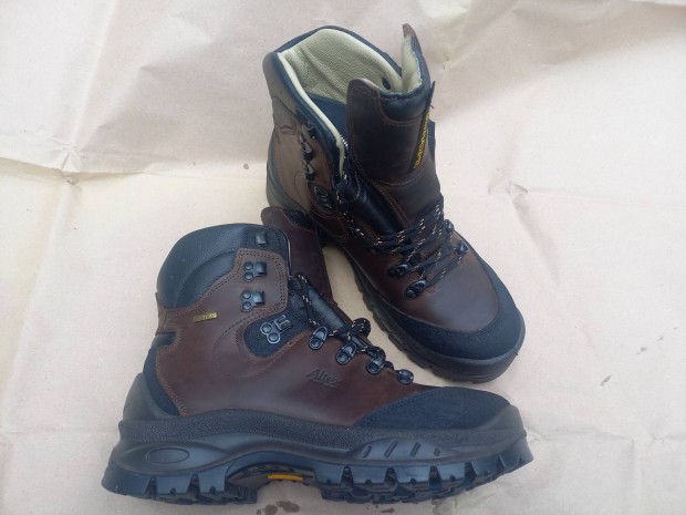 Altex férfi bőr bakancs vibram Spo-Tex