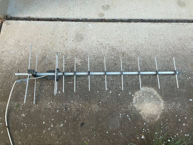 Alu TV antenna