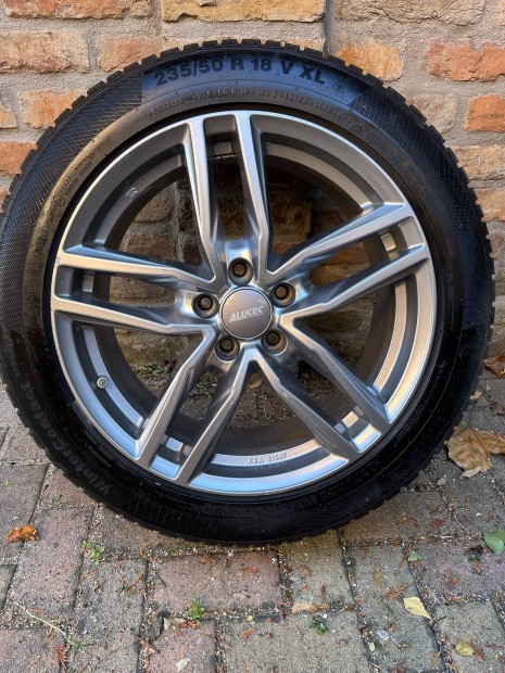 Alu felni 8Jx18 H2 ET38 hasznlt gumival