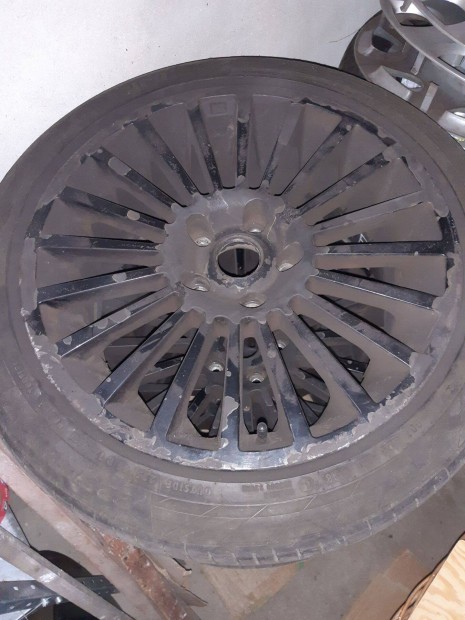Alu felni, 4x, nyari gumikkal, Honda frv-ről
