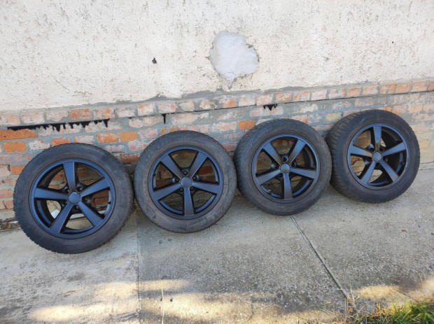 Alu felni fekete R16 Téli gumikkal
