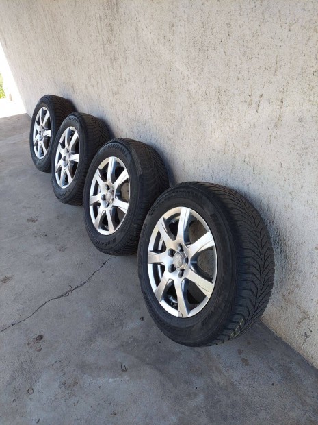 Alufelni 16 -os Yokohama téli gumival 215/60/R16 Ford