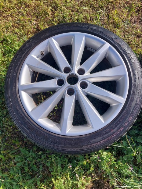 Alufelni 18" 80% Nyárigumikkal+felnitartó