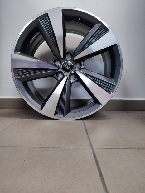 Alufelni 5x112 Audi A8 gy�ri karcmentes garnit�ra 19"