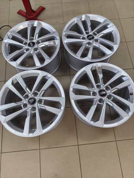 Alufelni 5x112 Audi gy�ri �jszer� garnit�ra 17"