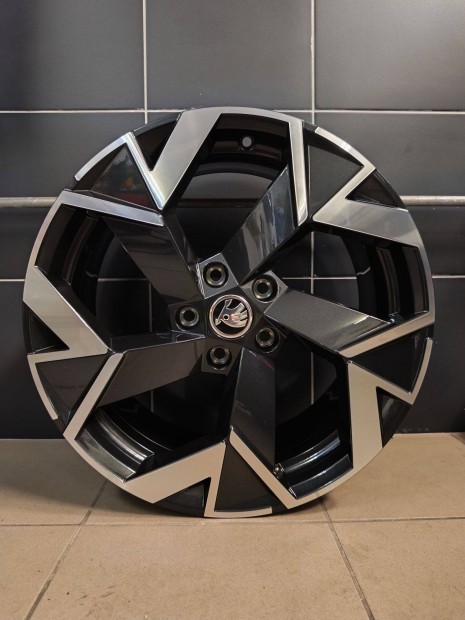 Alufelni 5x112 Skoda gy�ri vadonat�j garnit�ra 18"