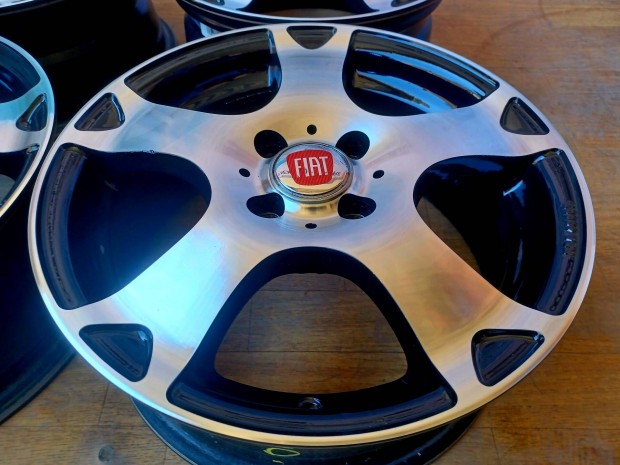 Alufelni Fiat 500 Punto stb 4x98 6x15 et35
