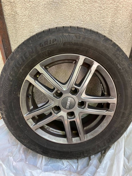 Alufelni Goodyear gumikkal