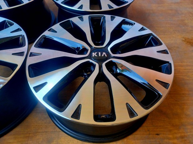 Alufelni Gyári Hyundai Kia 0km-es 5x114.3 6.5x16 et50