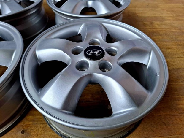 Alufelni Gyári Hyundai Kia Mitsubishi stb 5x114.3 6.5x16 et46