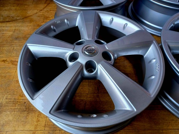 Alufelni Gyri Nissan Renault 0km-es 5x114.3 6.5x17 et40