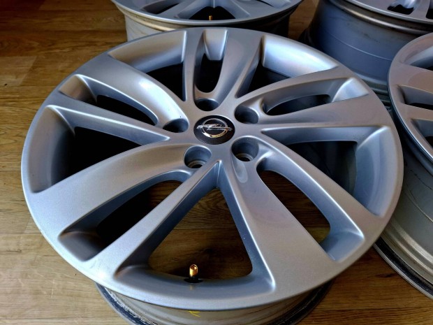 Alufelni Gyári Opel Astra Zafira 5x115 8x18 et46