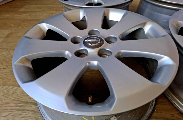Alufelni Gyári Opel Insignia Transporter Multivan stb 5x120 7x17