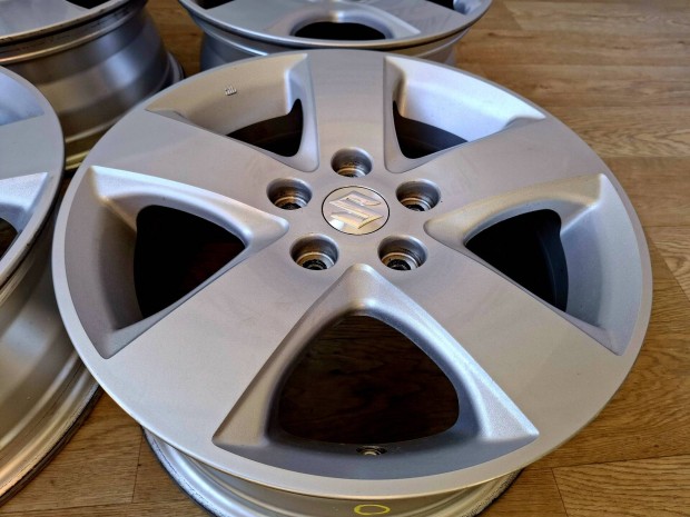 Alufelni Gyri Suzuki Swift Sport Vitara S-Cross Toyota 5x114.3 6.5x16