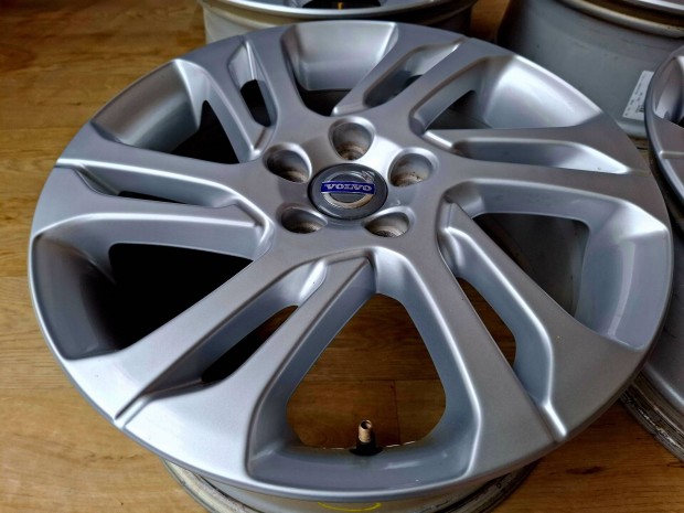 Alufelni Gyári Volvo Xc60 stb Ford 5x108 7.5x17