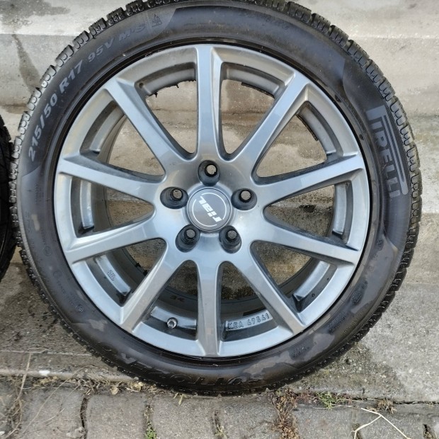 Alufelni Pirelli gumikkal eladó