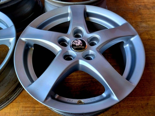 Alufelni Skoda Octavia Seat Vw 5x112 6x15 et43
