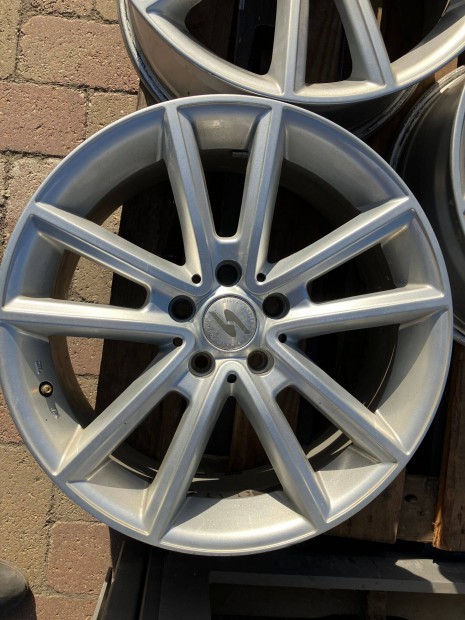 Alufelni Volvo XC gépkocsihoz