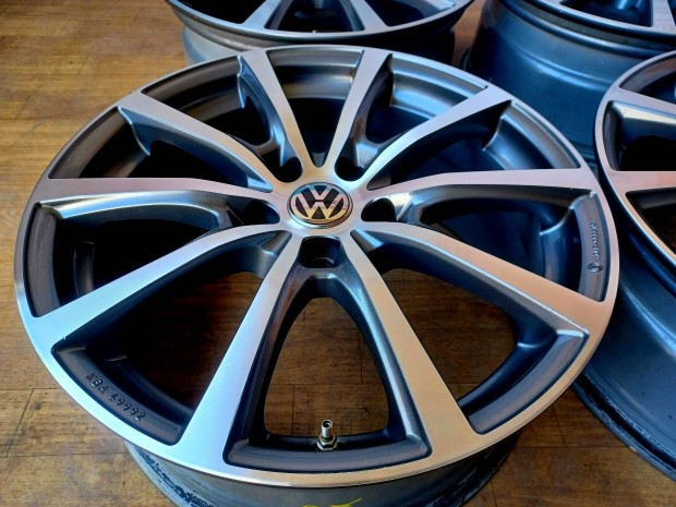 Alufelni Vw Golf R Cupra Leon Skoda Octavia Rs stb 5x112 7.5x18