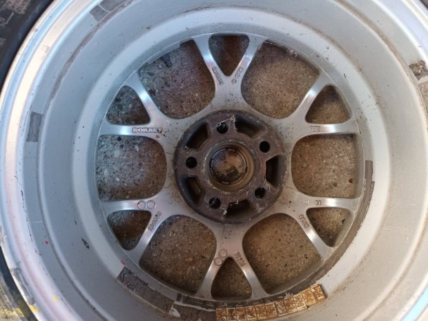 Alufelni, gar, használt állapotban eladó és BMV Porvédő új ,