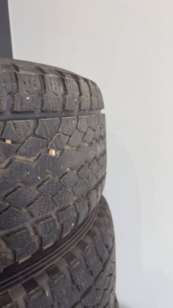 Alufelni gumikkal 8.5x18et20 6x139.7 + 8db 265/60r18