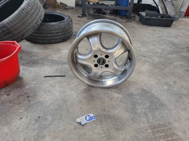 Alufelni normáli állapot Audi 80 Cabriomon volt
