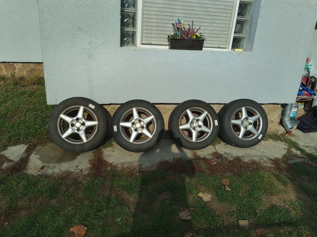 Alufelni szett. Tli gumival 15''