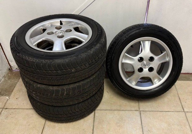 Alufelni szett t�li 185/60 R14 T gumikkal