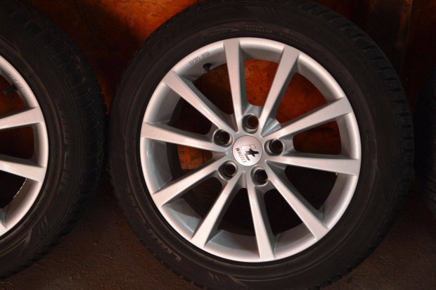 Alufelni téligumival 5x114,3 195/55R16