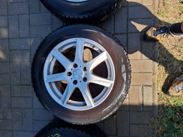 Alufelni téligumival (17 colos 5*114,3)