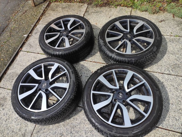 Alufelnik téligumival 225/45 R17
