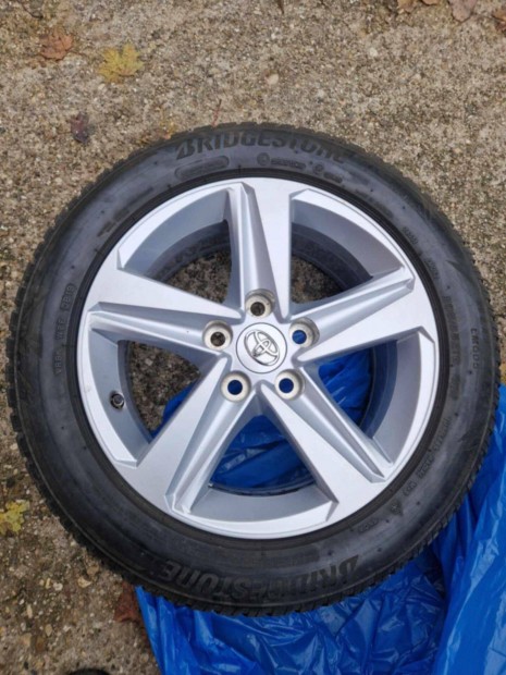 Alufelnis téli gumiabroncs (205/55R16)