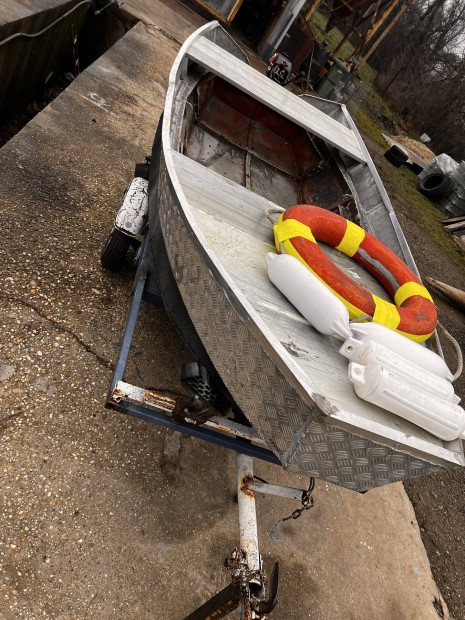 Aluminium cs�nak 320 cm x148 cm 