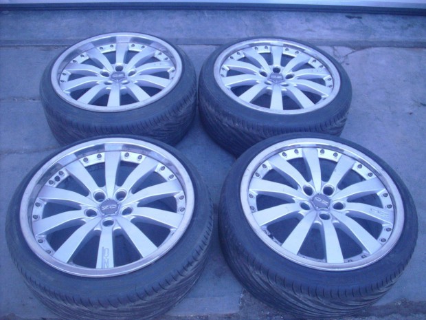 Aluminium felni gumikkal 235/35 R 19