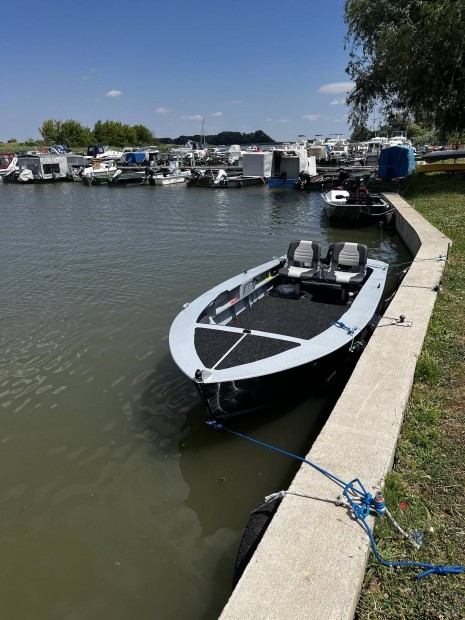 Aluminium horgszcsnak +20Le Suzuki